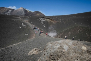 Da Taormina: Tour di un giorno dei crateri superiori dell'Etna