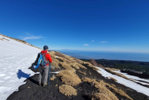 Da Taormina: Escursione Guidata all'Etna e alle Gole dell'Alcantara