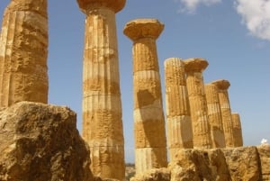 Från Taormina: Templens dal och Piazza Armerina-tur