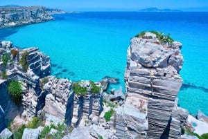 Från Trapani: Tur till Egadiöarna med gummibåt till Favignana och Levanzo med lunch