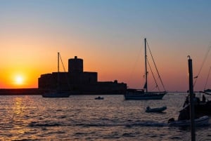 Från Trapani: Tur till Egadiöarna med gummibåt till Favignana och Levanzo med lunch