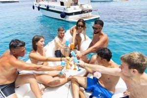 Från Trapani: Tur till Egadiöarna med gummibåt till Favignana och Levanzo med lunch