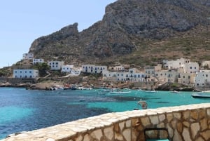 From Trapani: Favignana and Levanzo Mini Cruise with Lunch