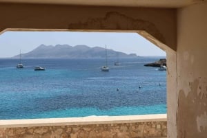 From Trapani: Favignana and Levanzo Mini Cruise with Lunch