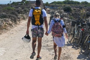 Trapanista: Trapaniasta: Favignana ja Levanzo Shuttle Tour