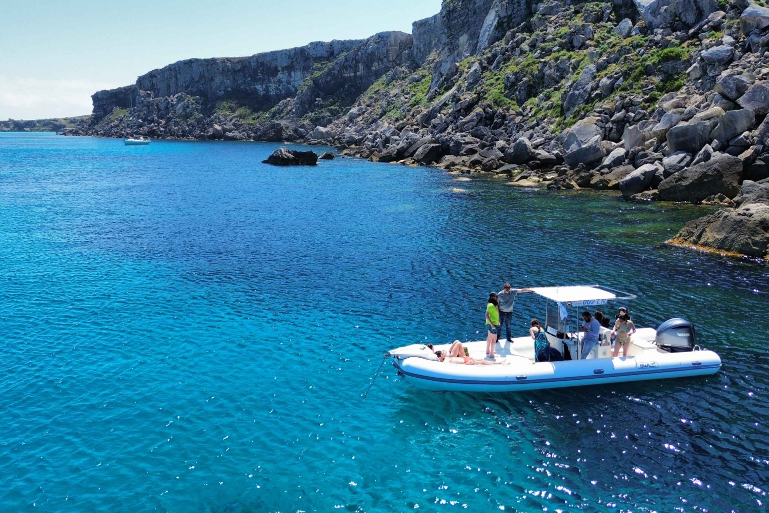 From Trapani: Guided Day Cruise to Favignana and Levanzo