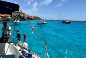 Fra TrapaniEgadiIslands seiltur med lunsj på båten