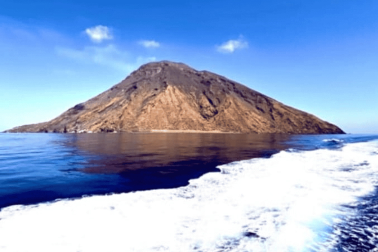 From Troepa: Stromboli by night