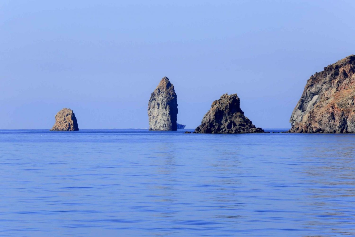 From Tropea: Aeolian Islands Day Tour by Boat in Sicily