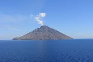 Da Tropea: Tour guidato di un giorno a Stromboli, Lipari e Vulcano