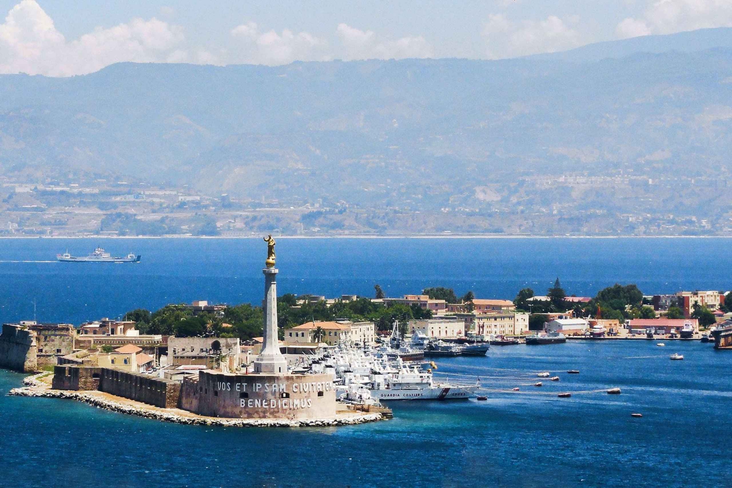 Von Tropea: Tagestour nach Taormina