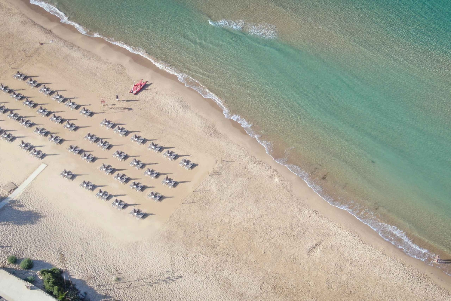 Carte d'une journée complète au club de plage de Cala Manbrù