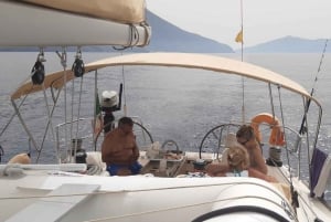 Escursione di mezza di giornata in barca a vela