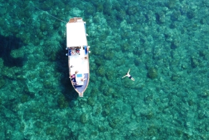 Croisière d'une demi-journée à Taormine avec plongée et apéritif