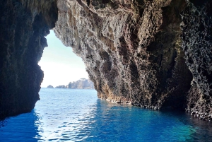 Croisière d'une demi-journée à Taormine avec plongée et apéritif