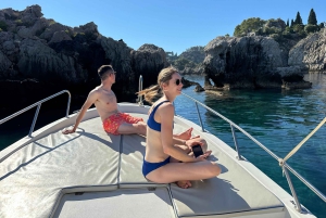 Croisière d'une demi-journée à Taormine avec plongée et apéritif