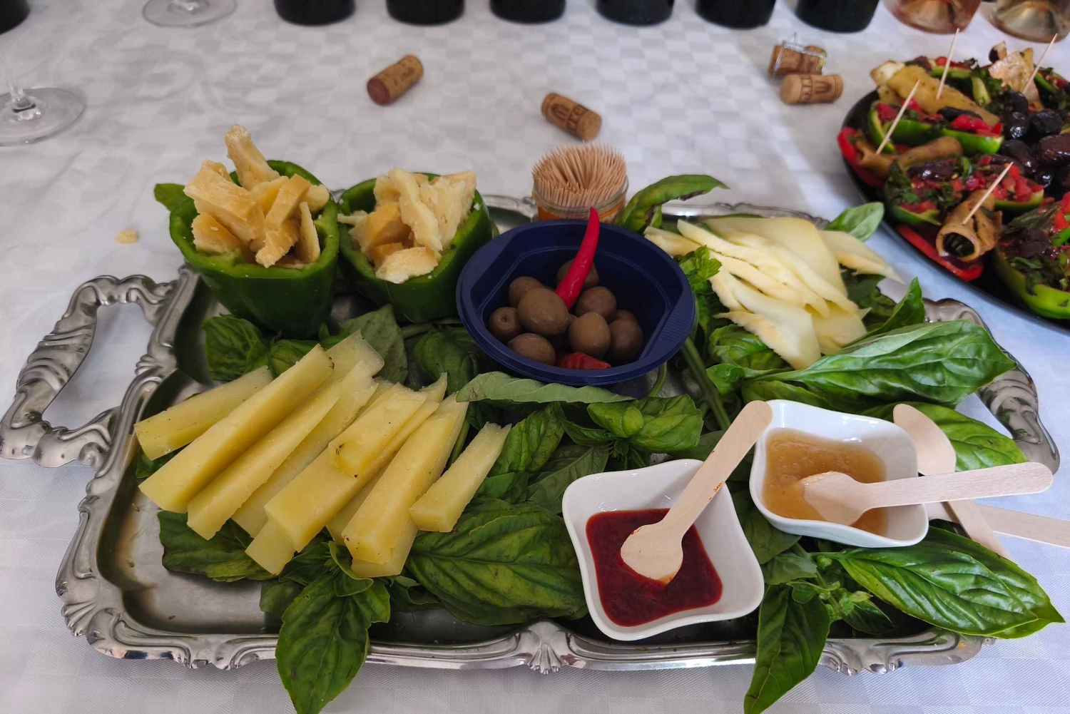 Na contrada Salinella, degustação didática de vinhos típicos da Sicília