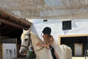 Włochy: spokojna jazda konna nad morzem