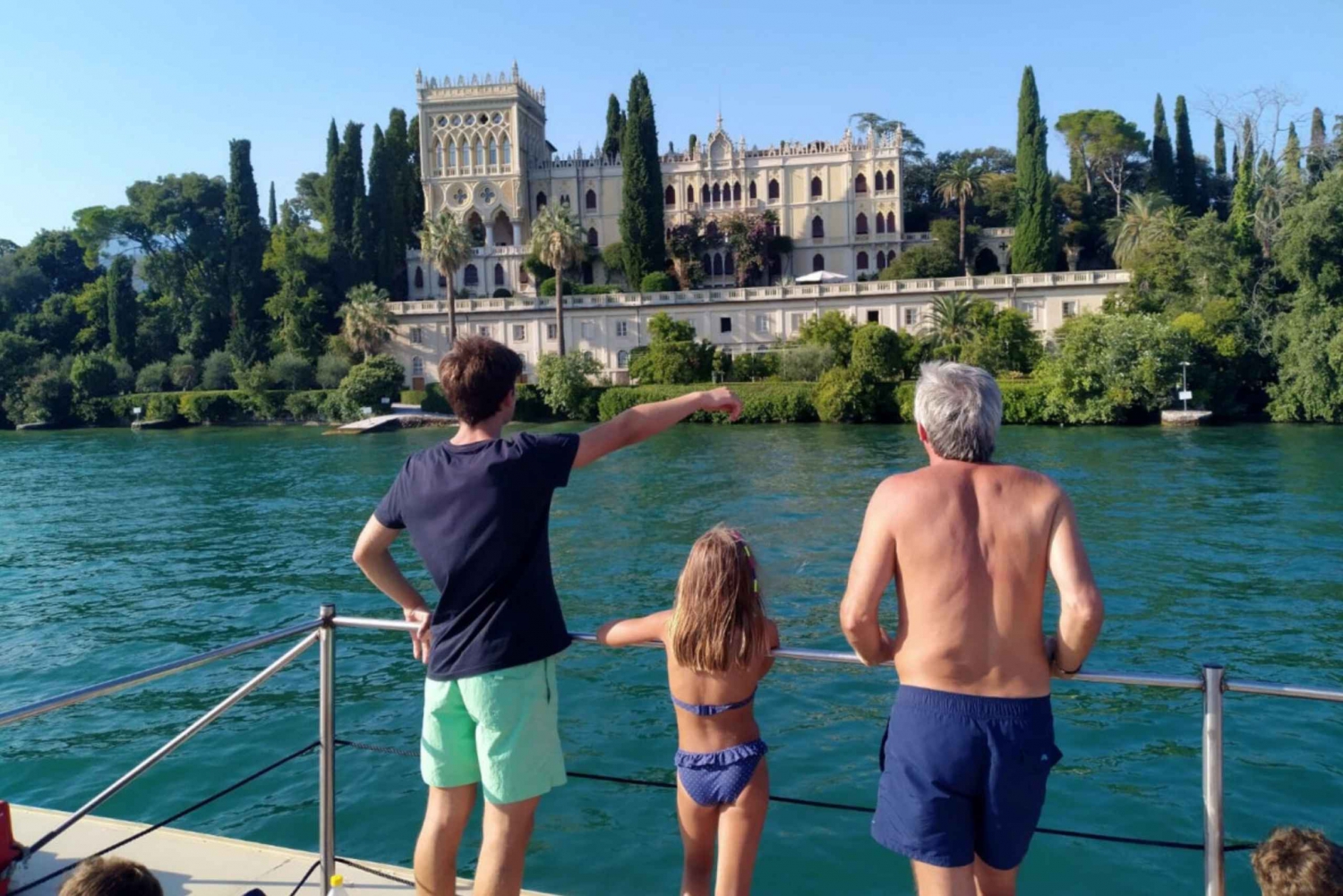 Tour en barco por las 2 islas del Lago de Garda