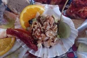 Lampedusa: cruzeiro de barco com paragens para nadar e almoço italiano