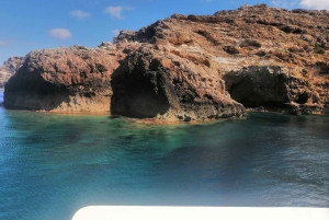 Lampedusa: cruzeiro de barco com paragens para nadar e almoço italiano