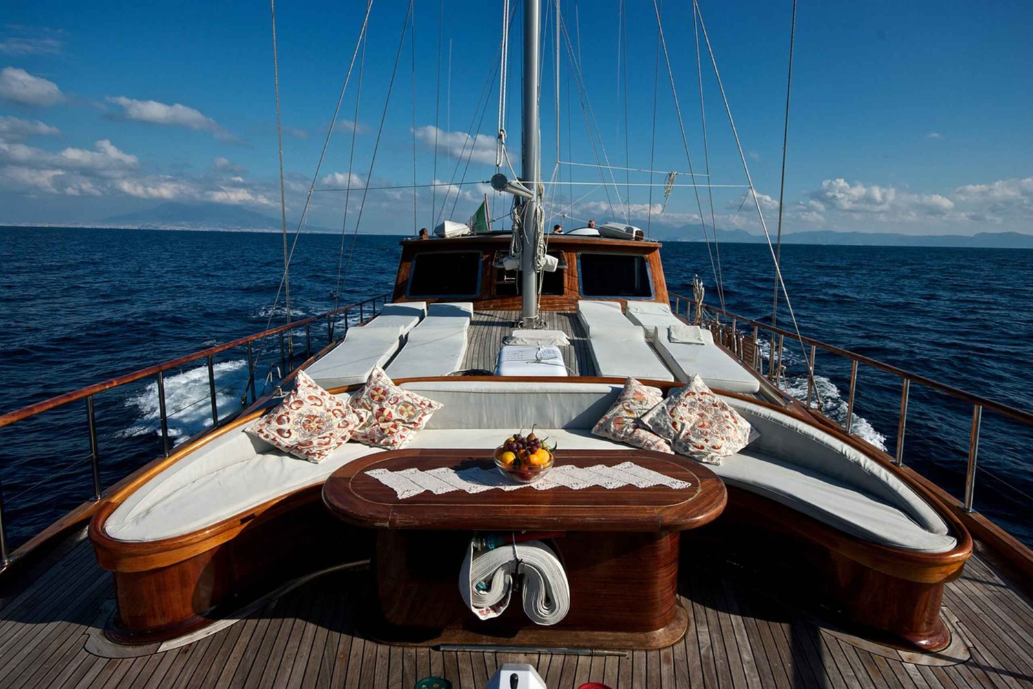 Lampedusa: Elegante dag rondvaart met lunch aan boord