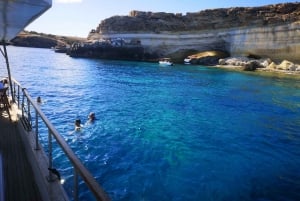 Lampedusa: Passeio de iate, paradas para banho e almoço típico