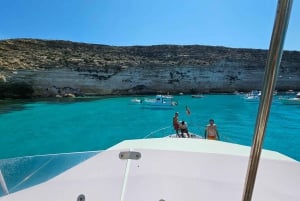 Lampedusa: Passeio de iate, paradas para banho e almoço típico