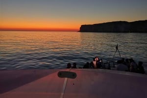 Lampedusa: Passeio de iate, paradas para banho e almoço típico