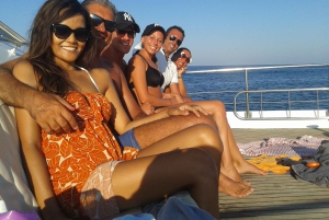 Lampedusa: Excursión en yate, paradas para nadar y almuerzo típico