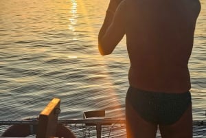 Lampedusa: Yachtausflug, Badestopps und typisches Mittagessen