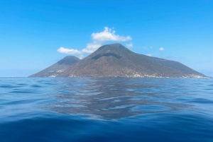 Isola di Lipari: Escursione in barca di un'intera giornata