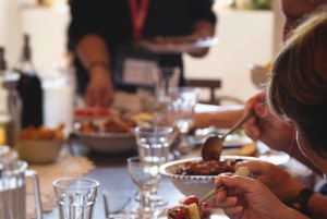 Partinico: Spasertur i en siciliansk olivenlund og hjemmelaget aperitiff