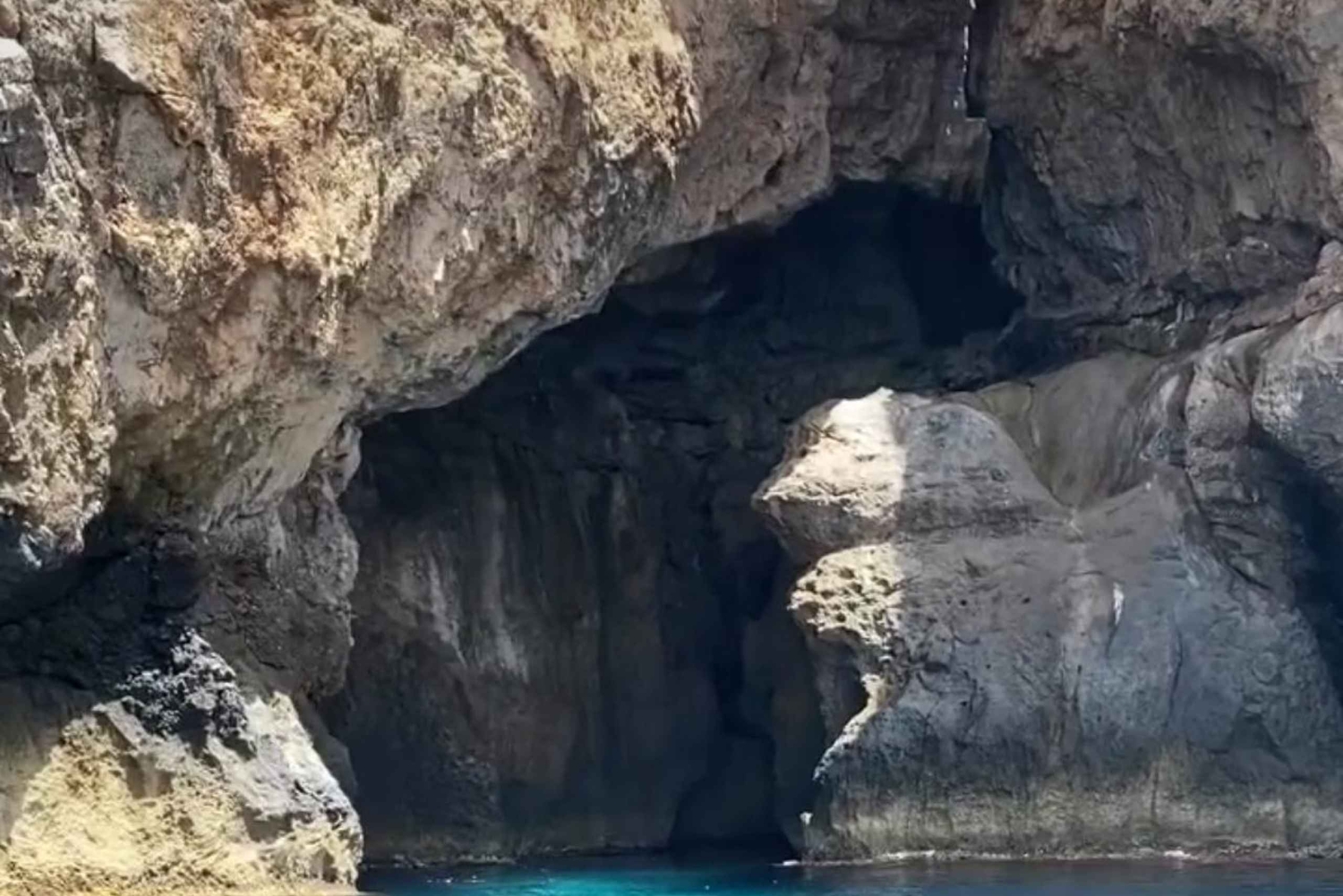 Marettimo: Insel Speedboat Tour mit Höhlenbesichtigung und Schwimmen