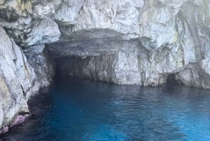 Marettimo: tour tra le meraviglie dell’isola più selvaggia delle Egadi