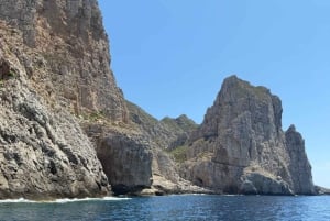 Marettimo: tour tra le meraviglie dell’isola più selvaggia delle Egadi