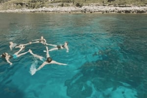 Mondello: Tour in barca della costa di 4 ore con aperitivo e bagno