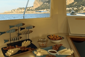 Mondello: Tour in barca della costa di 4 ore con aperitivo e bagno