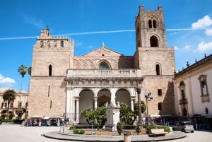 Ingresso ao claustro de Monreale com aplicação áudio