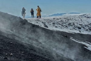 Monte Etna com recolha e entrega em Catânia: 3000 metros com teleférico e jipe
