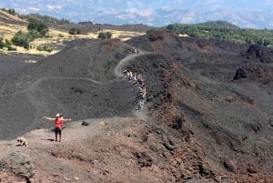 Etna: vandring till kratrarna från utbrottet 2002
