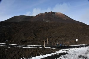 Etna-bjerget: Guidet 3000 meter høj topvandring