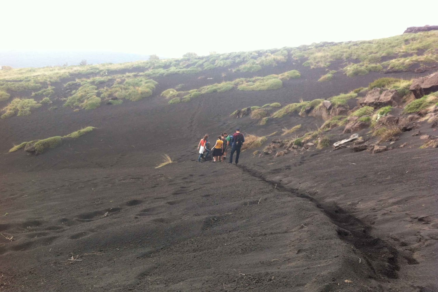 Etna: półdniowa wycieczka z przewodnikiem i piesza wędrówka