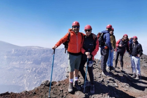 Etna: Fottur til toppen 3350 m fra nordsiden