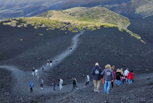 Etna: rondleiding met 4x4 en trektocht naar de noordelijke bovenste kraters