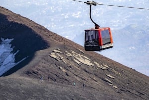 Mount Etna: Retur Funivia dell'Etna taubanebillett