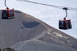 Mount Etna: Retur Funivia dell'Etna taubanebillett
