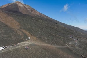 Mont Etna : Billets aller-retour pour le téléphérique et le bus 4x4