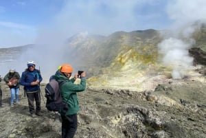 Mount Etna, Sicily: Summit Excursion by 4x4 and Hiking