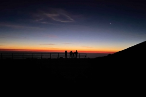 Monte Etna: Excursión al amanecer con un guía local experto